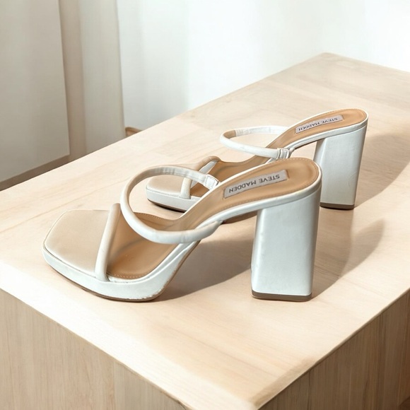 Steve Madden Polly Slide Sandals - White, Size 10 - 4” Heel - Picture 6 of 9